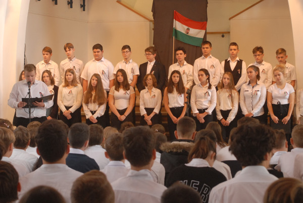 Képek az október 6-i megemlékezésről