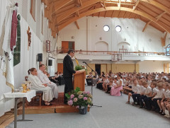 Elköszöntünk, megköszöntünk