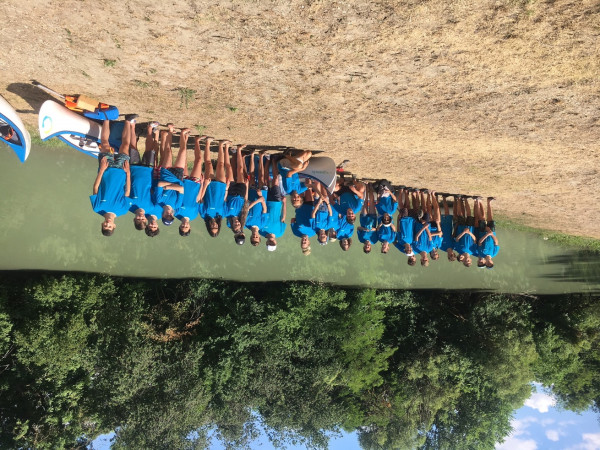 A 8.g  vízre szállt